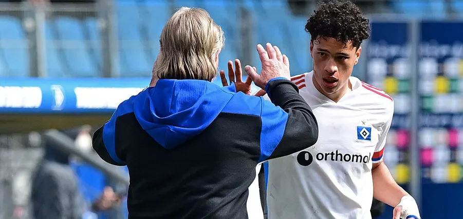 APP下载-关于上海久事训练开放日；集结日门线救险引欢呼；德国杯在即；赛季目标并未改变的信息-APP下载